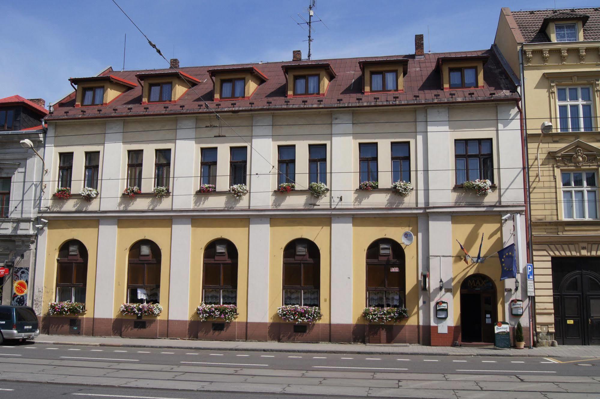 Hotel Max Simek Ostrava Exterior foto